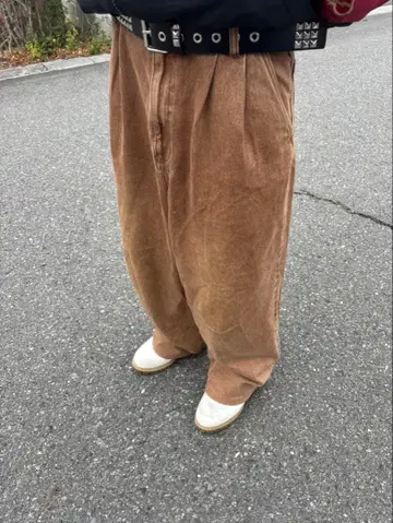 kutir 턱 와이드 데님