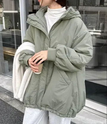 [ andme ] 올리브 그린 후드 부착 다운 자켓