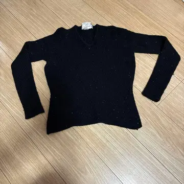 JAEGER 블랙 비즈 장식 V넥 스웨터 100% 울