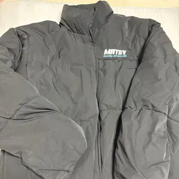 MATEY 블랙 다운 자켓