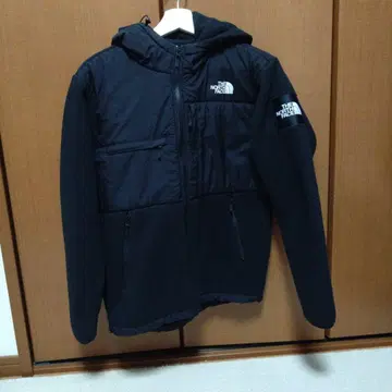 THE NORTH FACE 후드 부착 다운 자켓 블랙