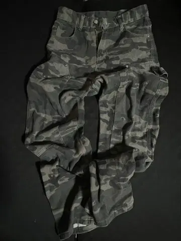 카모 패턴 팬츠 데님 소재