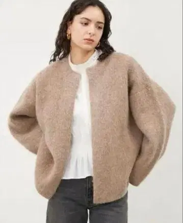 미라 오웬 W 페이스 샤기 니트 가디건