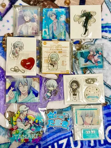 아이나나 아크릴 스탠드 아크릴 브로치 아크릴 키링 코롯타 요츠바 타마키