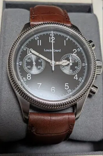 Louis Erard 수동 와인딩 시계