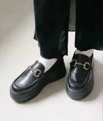 Kastane 비트 로퍼 블랙