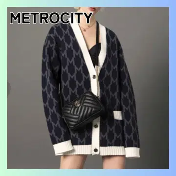 새상품 메트로시티 니트 가디건 네이비 오버 사이즈 M 로고