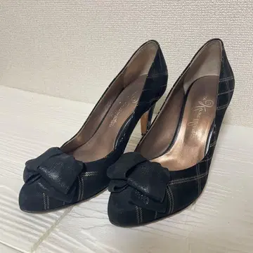 [ 새상품급 ] 긴자 카네마츠 블랙 체크 무늬 펌프스 리본 포함 23cm