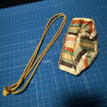 니시진 직물 풀어버린 긴 끈의 복주머니