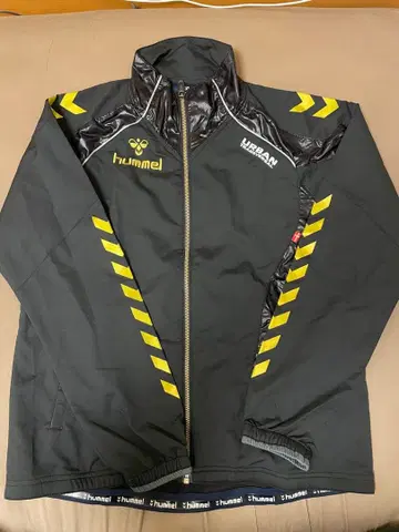 hummel 블랙 저리 셋업 M 사이즈