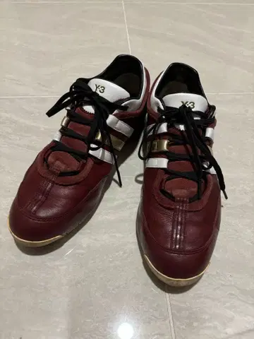 Y-3 버건디 스니커즈