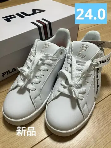 [택 포함 새상품] FILA 화이트 스니커즈 24.0