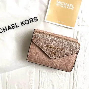 새상품 마이클코어스 JET SET CHARM 트라이폴드 지갑