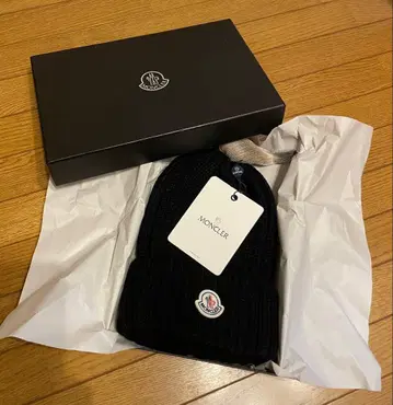 MONCLER 블랙 니트 모자