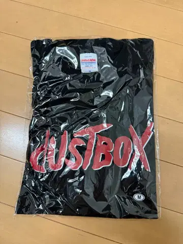 dustbox 티셔츠