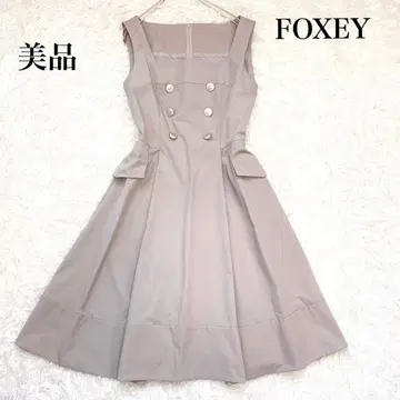 새상품급 폭시 무릎 기장 플레어 원피스 골드 버튼 슬리브리스 40