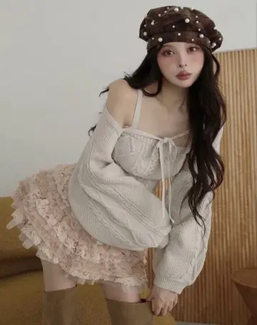 다리치 케이블 숏 니트 앙상블 아이보리