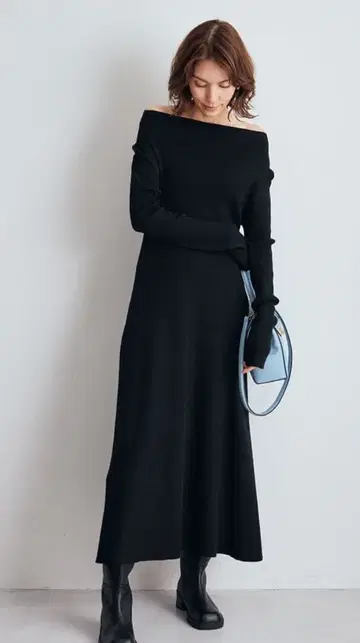 멀티 WAY 오프숄더 리브 니트 원피스 블랙