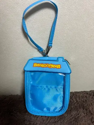 보이넥스트도어 KNOCK ON Vol.1 멀티 파우치