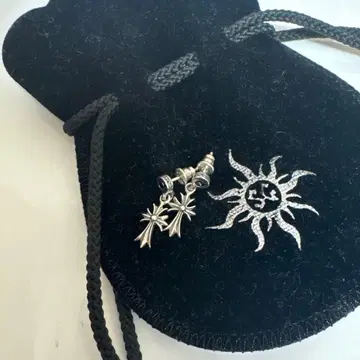 크로스 실버 귀걸이