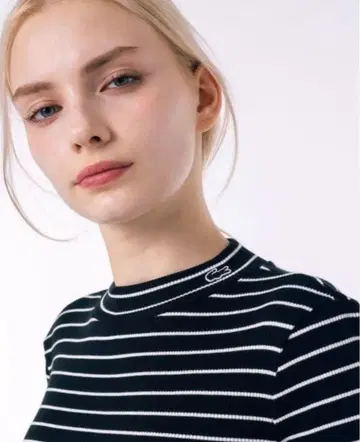 Lacoste 블랙/화이트 보더 리브 터틀넥