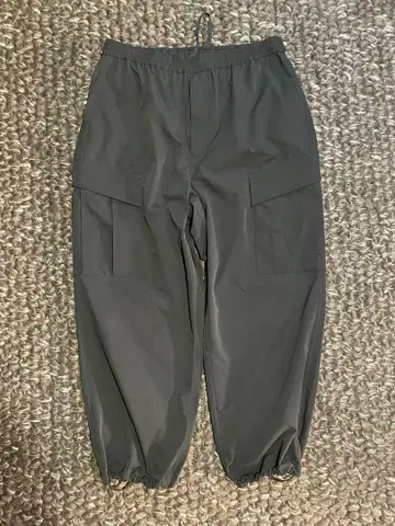 다이와 피어39 팬츠 (흠집 있음)