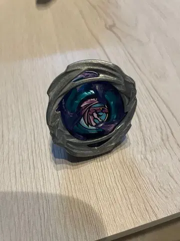 베이블레이드 X DMM 경품 A상 A 개체 와이번 호버 2-80GN