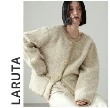 새상품 정가 1만엔 LARUTA 루프 짜임 보아 니트 자켓