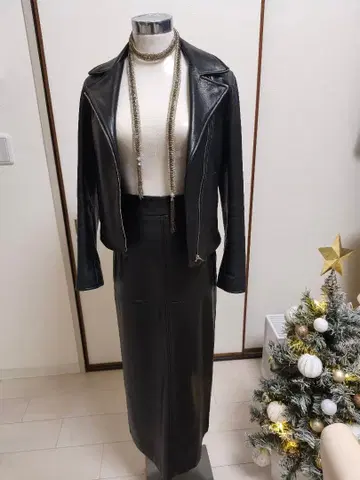 블랙 가죽 타이트 스커트 허리밴딩