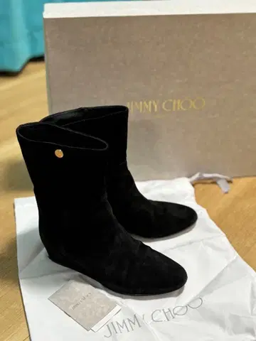 JIMMY CHOO 지미추 스웨이드 부츠