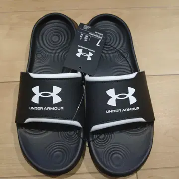 [미사용 새상품 택 포함] UNDER ARMOUR 샌들 24cm 블랙