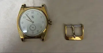 다케오 키쿠치 수동 와인딩 스위스산