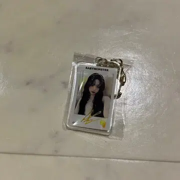 BABYMONSTER 캡슐 토이 폴라로이드 키링 아현