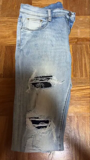 데미지 가공 스키니 청바지 라이트 블루