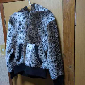 표범 무늬 긴팔 후드 부착 자켓 마블 색상