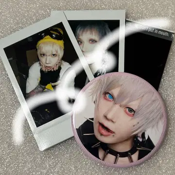 THE MADNA 료타 씨 폴라로이드 캔 배지 세트