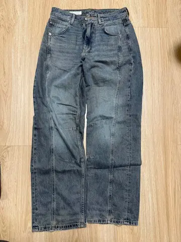 ZARA 다크 블루 배기 핏 데님 38