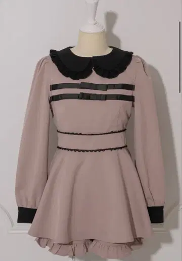 pium 리본 테이프 프릴 칼라 셋업