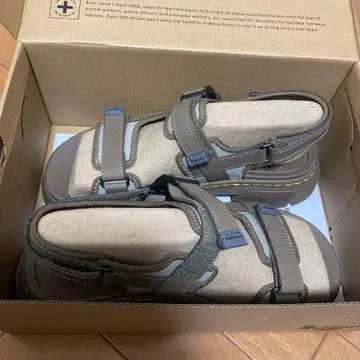 Dr. Martens FORSTER 카키 새상품