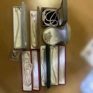 펄 목걸이 세트 케이스 포함