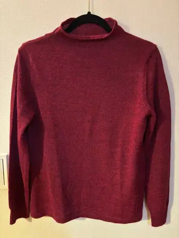 알파카 100% 버건디 보틀넥 스웨터