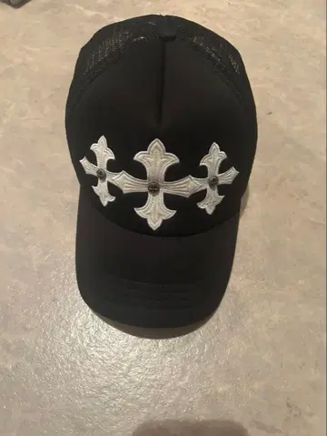 서플라이어 크로스 모티브 블랙 캡