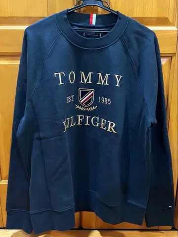 미사용 새상품 남성용 타미힐피거 맨투맨 트레이닝복 XL