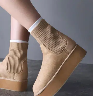 새상품 미사용 통굽 삭스 어그 부츠 JV1129014