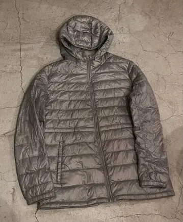 유니클로 울트라 라이트 다운 사이즈 L