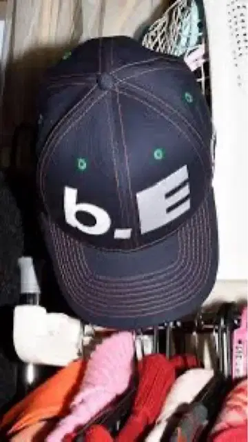 [ b.Eautiful/ 뷰티풀 ] 캡 새상품급 스케이터