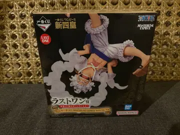 제일복권 원피스 신사황 B상 검은 수염 & 라스트 원 루피 (니카) 세트