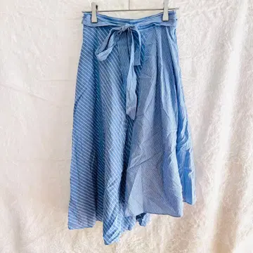 트란테안 손 드 모드 플레어 스커트 비대칭 스트라이프 스카이블루