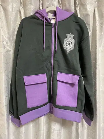 우타프리 ASS MU 후드티 미카제 아이