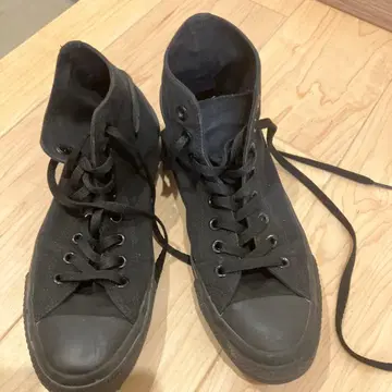 Converse 블랙 하이컷 스니커즈